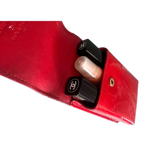 LOUIS VUITTON: Red Patent Leather "LV" Logo Accessories Case/Waist pouch - Picture 3 of 5